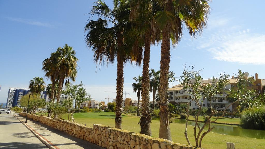 He La Entrada Punta Prima Otel Torrevieja Dış mekan fotoğraf