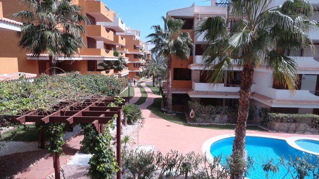 He La Entrada Punta Prima Otel Torrevieja Dış mekan fotoğraf